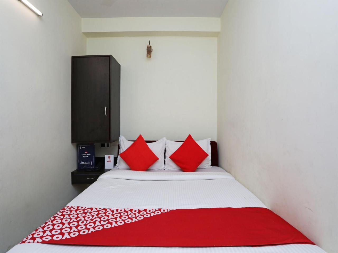 Oyo 13906 Vinita Inn Santragachi Luaran gambar