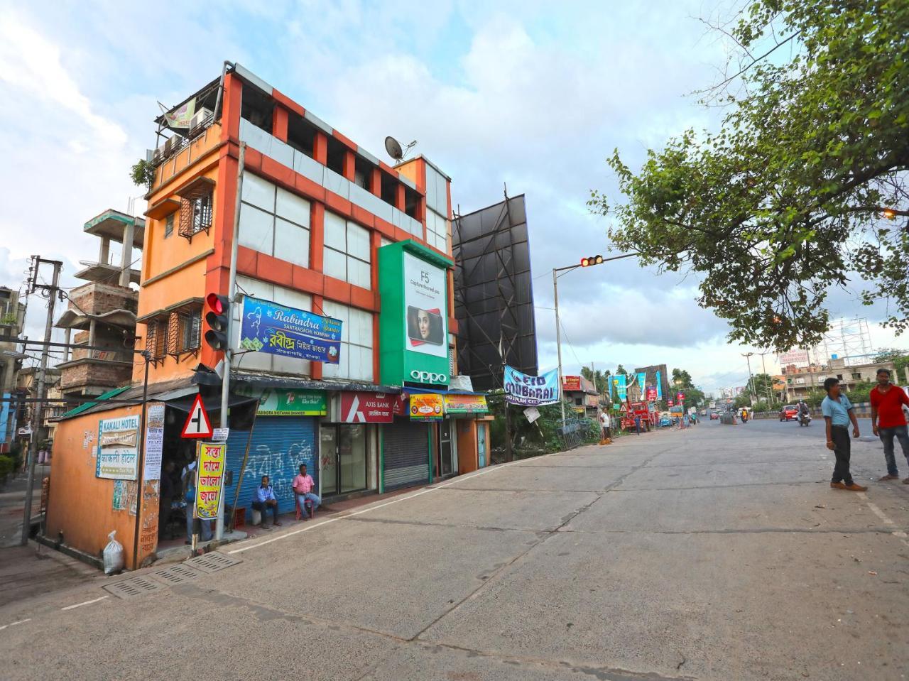 Oyo 13906 Vinita Inn Santragachi Luaran gambar