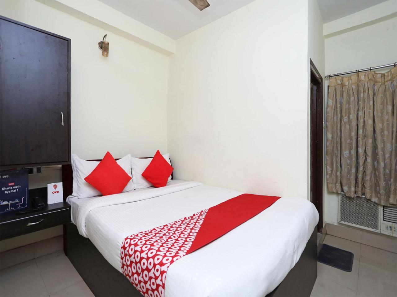 Oyo 13906 Vinita Inn Santragachi Luaran gambar